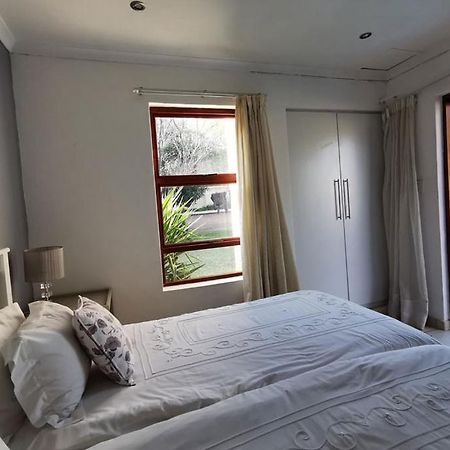 Somona Guest House Johannesburg Dış mekan fotoğraf