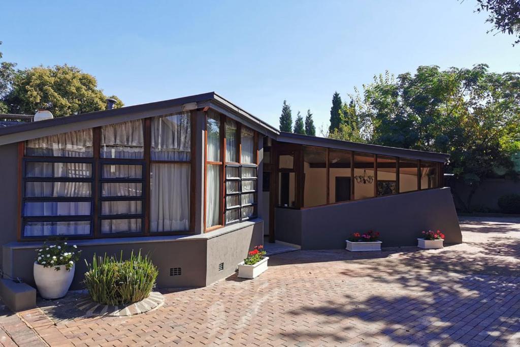 Somona Guest House Johannesburg Dış mekan fotoğraf